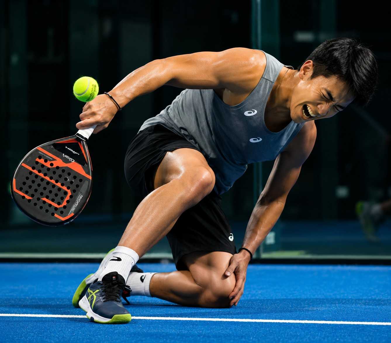 Hindari Cedera Padel: Tips Pemanasan dan Penanganan Darurat
