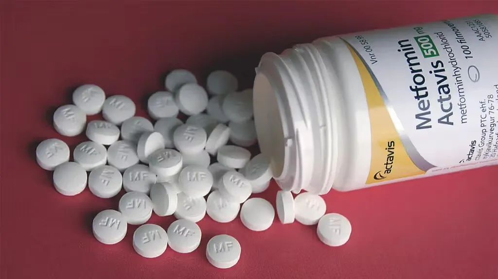 Metformin (Obat Diabetes Tipe 2): Cara Kerja, Dosis & Efek Samping