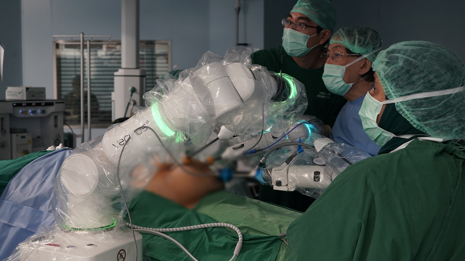 Langkah Modern dalam Penanganan Hernia dengan Robotic Laparoscopy