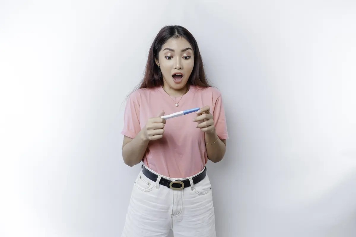 20 Cara agar Cepat Hamil Pasca Menikah untuk Pria & Wanita