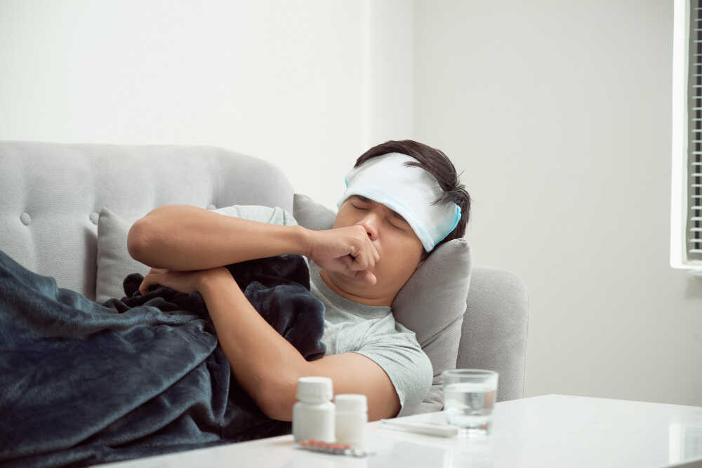 15 Gejala DBD - Demam, Mual, Ruam Merah, hingga Perdarahan