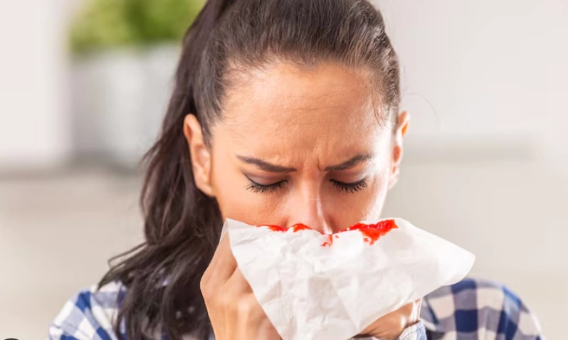 10 Penyebab Mimisan Tiba-tiba, Udara Kering & Hipertensi