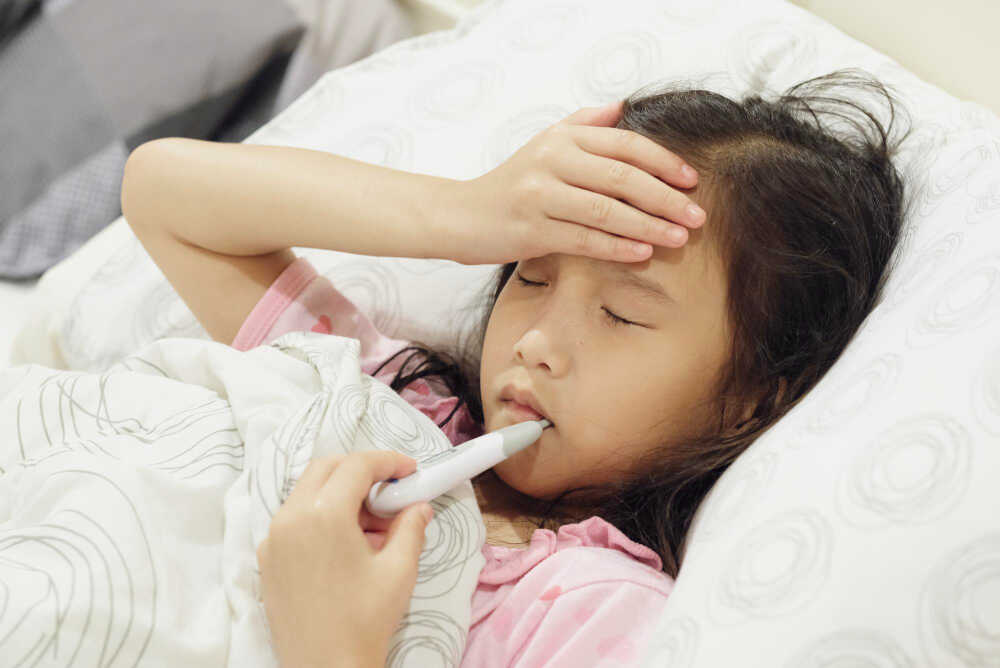 15 Cara Menurunkan Demam pada Anak, Jangan Panik Dulu!