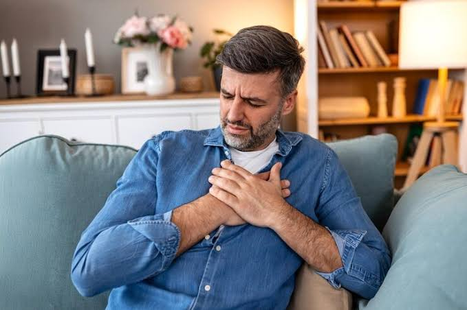 GERD: Gejala, Penyebab, Diagnosis, dan Pengobatan